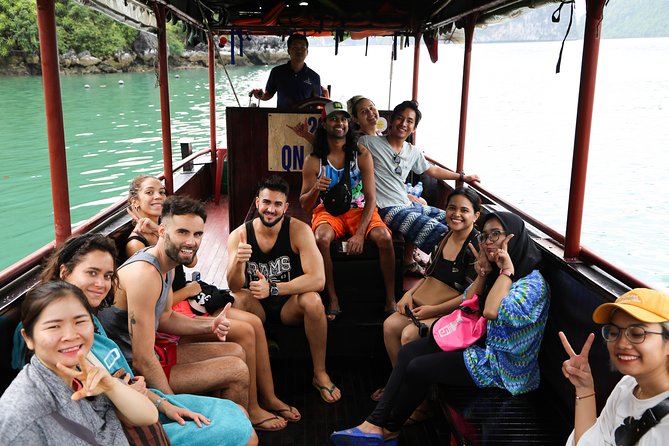 From Hanoi: 2D1N Ha Long Bay Deluxe Cruise with Bus Limousine - Cabin with private bathroom: comfort that matters at night