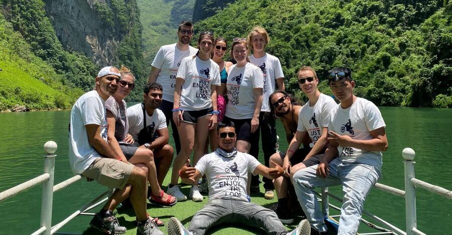 From Hanoi: 3-Day Motorbike Ha Giang Loop with Easy Rider - Day 2: Ma Pi Leng and the Sky Path, then Nho Que River by boat