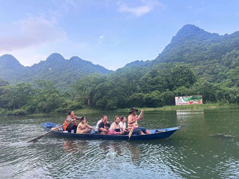 From Hanoi: Full-Day Perfume Pagoda Group Tour with Lunch - Huong Tich Cave: choose steps, choose effort