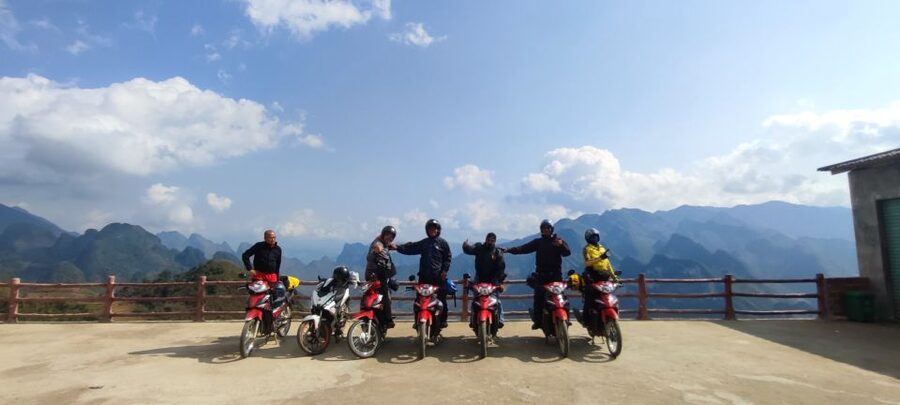 From Hanoi: Ha Giang Loop 3-Day Self-Driving Motorbike Tour - Day 2: Ma Pi Leng pass, Sky Path, and the Nho Que River boat ride