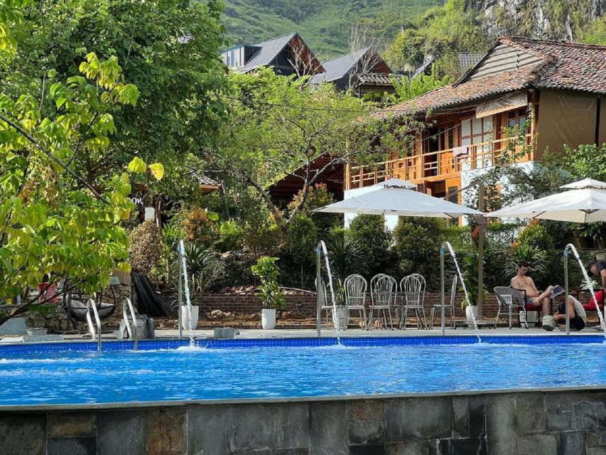 From Hanoi: Ha Giang Loop 4-Night 4-Day with Easy Rider - Day 1 Dong Van Core: King Hmong Palace and Chin Khoanh Pass