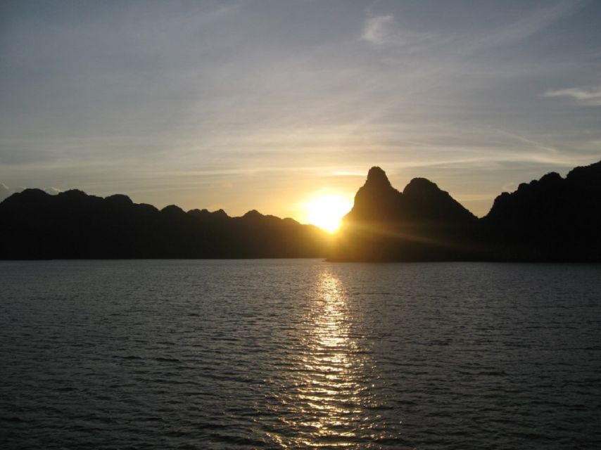 From Hanoi: Ha Long - Bai Tu Long Bay 2-Day 1-Night Cruise - Day 1 Cruising and Cap La Island Kayaking: The Water Moment You’ll Remember
