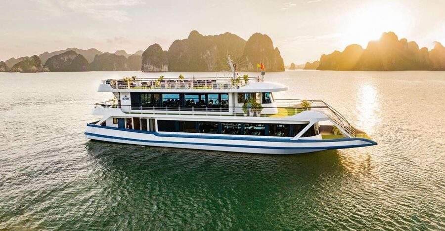From Hanoi: Ha Long Bay 5-star Day Cruise with Buffet Lunch - Guides, Comfort, and the Little Details That Matter