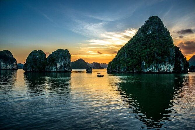 From Hanoi: Ha Long Bay Day tour 4-Star with Kayaking - Sunset on the Sundeck: When the Bay Becomes a Memory