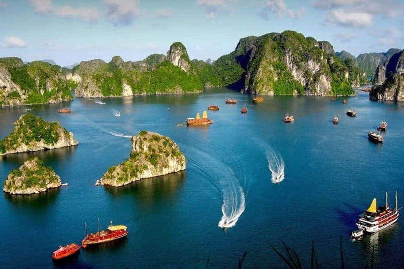 From Hanoi: Halong bay Luxury tour on 5 star cruise - Luon Cave lagoon: kayaking or bamboo boat in smaller, calmer water