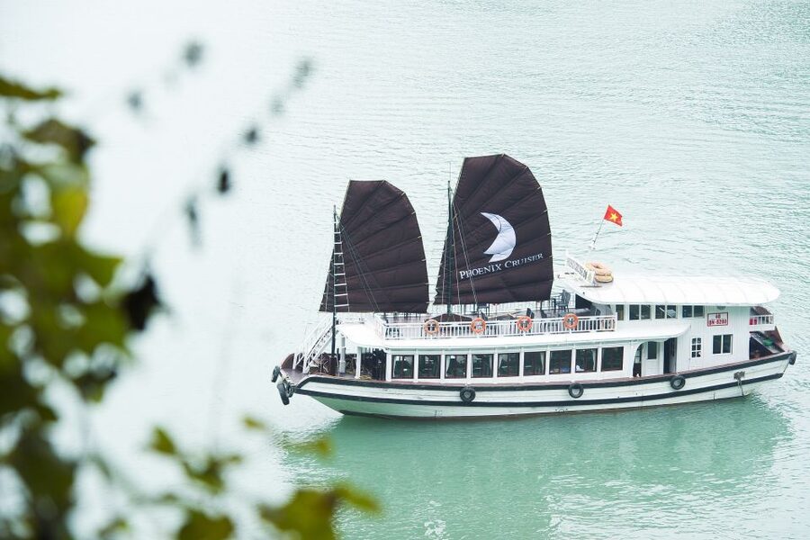 From Hanoi: Halong day trip, Route 2, 6hours, Small group - From Hanoi to Halong Bay, You Feel the Pace