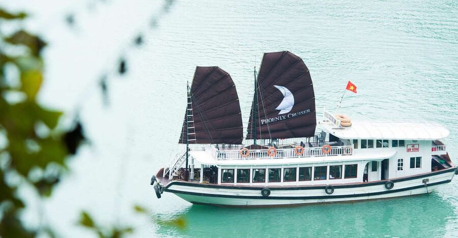 From Hanoi: Halong day trip, Route 2, 6hours, Small group - Titop Island: Panoramas Plus Swimming Time