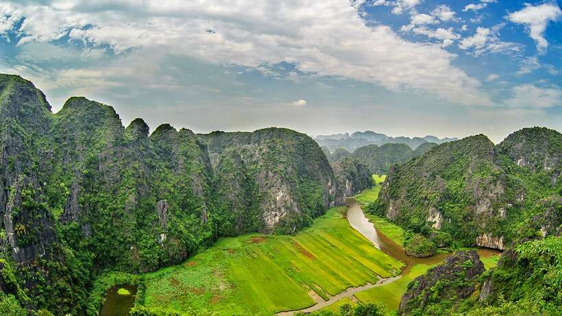 From Hanoi: Hoa Lu/Bai Dinh-Tam Coc/Trang An-Mua Cave Tours - Trang An or Tam Coc Boat Ride: The Signature Calm