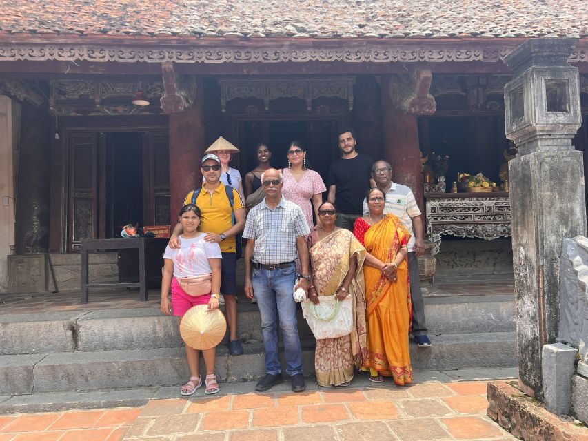 From Hanoi: Hoa Lu, Mua Cave and Tam Coc Full-Day Trip - Sampan boats on the Ngo Dong River through three famous caves