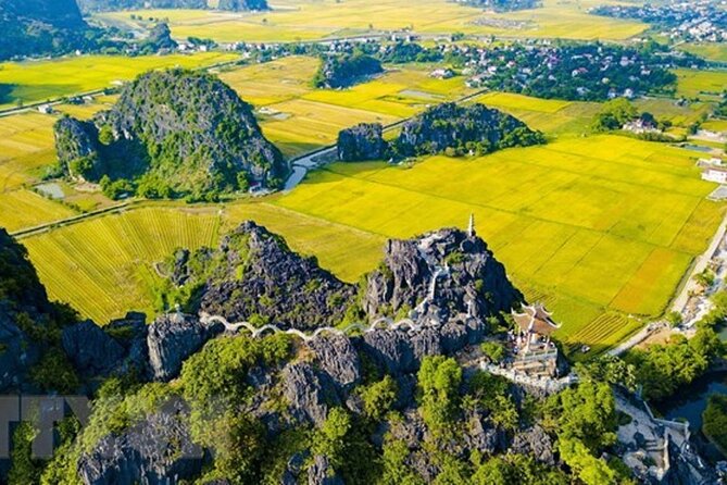 From Hanoi: Hoa Lu, Tam Coc, and Mua Cave Scenic Day Trip - Mua Cave and Ngoa Long Mountain: the climb that earns the viewpoint