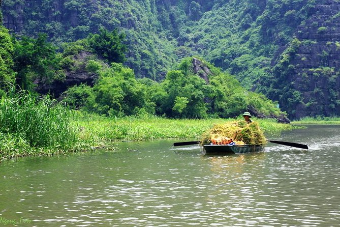 From Hanoi: Hoa Lu - Tam Coc boating - Cycling & Mua Cave visit - Mua Cave hike to the 500-step viewpoint