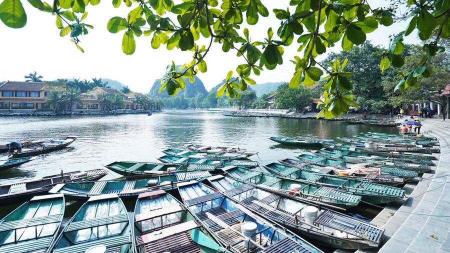 From Hanoi: Hoa Lu & Tam Coc with Buffet lunch & Cycling - One-day flow from Hanoi: how this trip actually plays out