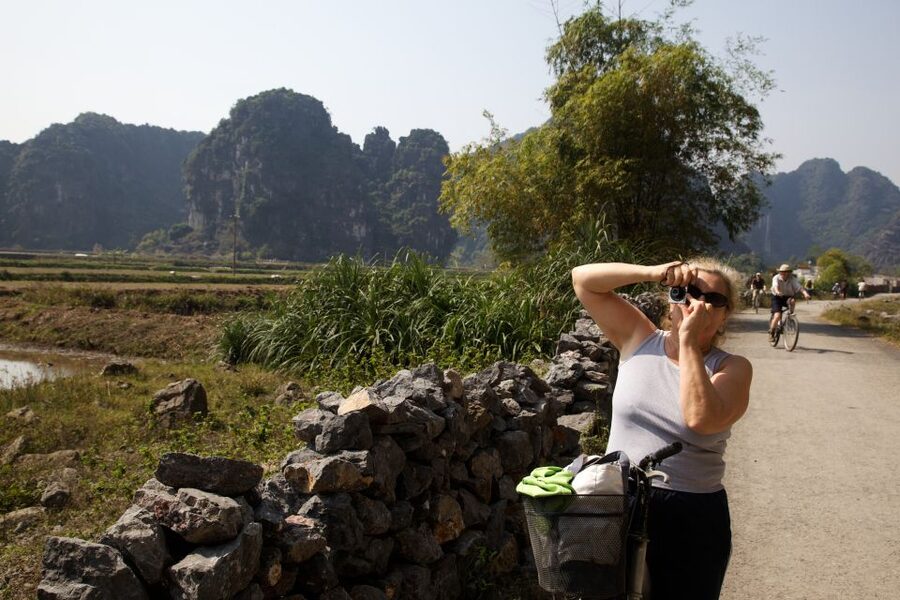 From Hanoi: Hoa Lu & Tam Coc with Buffet lunch & Cycling - Hoa Lu Ancient Capital: King Dinh temples and a quick history walk