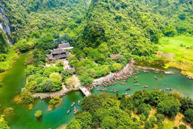From Hanoi: Ninh Binh Boat Ride, Mua Cave Hike, Temple Visit - Practical tips that make the day smoother