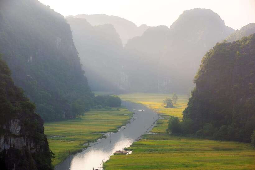 From Hanoi: Ninh Binh, Hoa Lu, Tam Coc, & Mua Cave Day-Trip - Cycling plus hiking: how to pack for comfort, not style