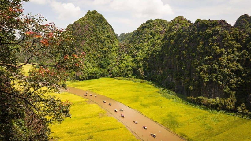 From Hanoi: Ninh Binh- Hoa Lu-Tam Coc- Mua Cave- Highlight - Getting from Hanoi to Ninh Binh: limousine timing and meeting points