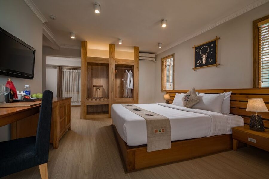 From Hanoi: Sapa Hill Tribes 2-Day Tour by Overnight Train - Where You Stay in Sa Pa: Hotel Comfort Versus Homestay Feel