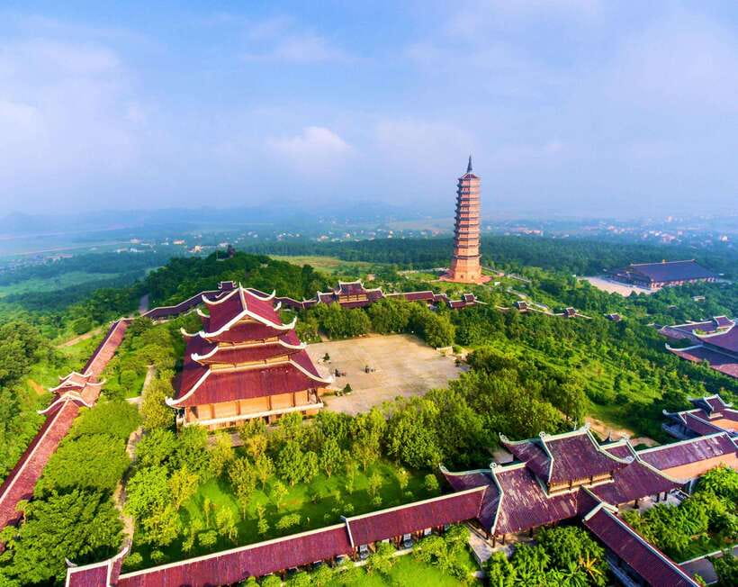 From Hanoi: Trang An Eco-tourism -Bai Dinh pagoda & Mua Cave - Should you book this Bai Dinh and Trang An day trip?