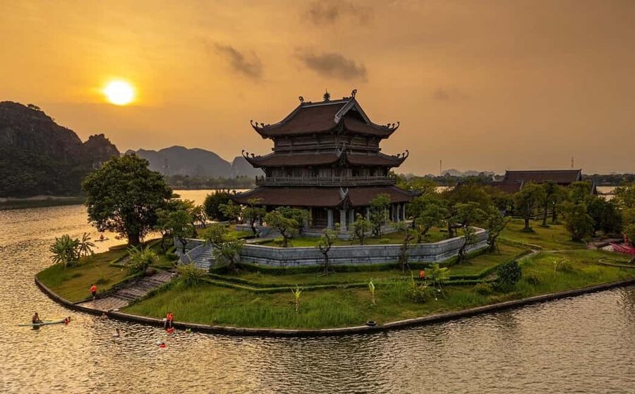 From Hanoi: Trang An Eco-tourism -Bai Dinh pagoda & Mua Cave - A smooth Hanoi to Ninh Binh day trip, minus the guesswork