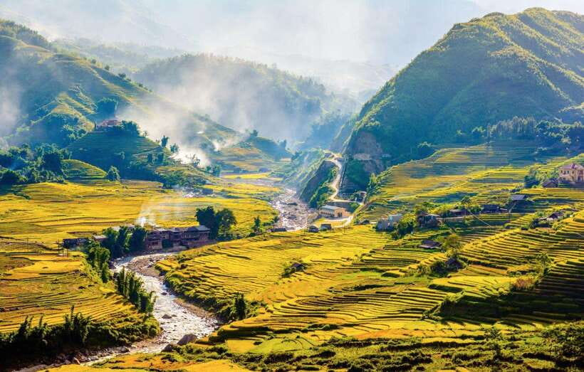 From Hanoi: Trek and Stay: 3-Day Sapa Highlands Adventure - Day 2: The 6 km trek from Y Linh Ho to Lao Chai, then Ta Van homestay