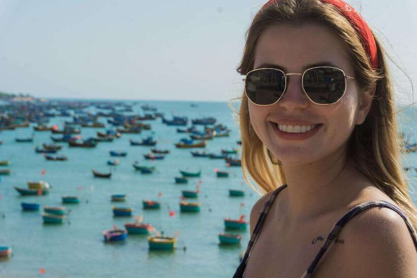 From HCM: Mui Ne Day Trip with Fairy Stream and Sand Dunes - Red Sand Dunes: Photos First, Then Scenic Walking Time