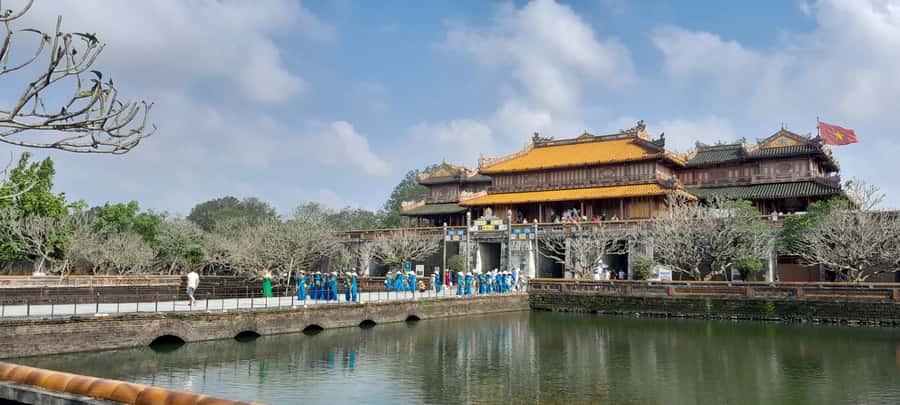 From Hoian & Danang: Hue City Tour with HaiVan Pass - Hue Imperial City walk: Ngo Mon Gate, Thai Hoa Palace, and the Nine Urns