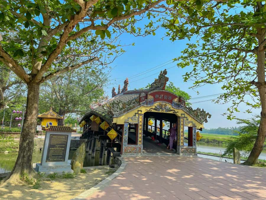 From Hue: Hoi An Guided Bus Tour with 4 Scenic Stops - 7 hours from Hue to Hoi An, group bus rhythm and pickup reality