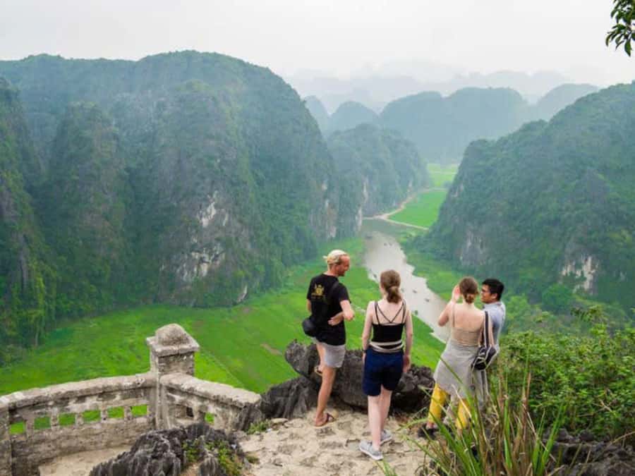 From Ninh Binh : Bai Dinh, Hoa Lu, Trang An, Mua Cave Tour - Hoa Lu Ancient Capital: Temples of the Dinh and Le Dynasties