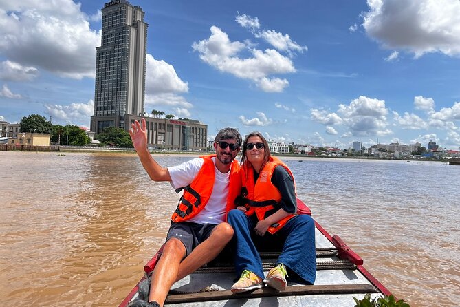 From Saigon: Mekong Day Tour with Floating Market &Cu Chi Tunnels - Cu Chi Tunnels in the afternoon: guided history you can walk through