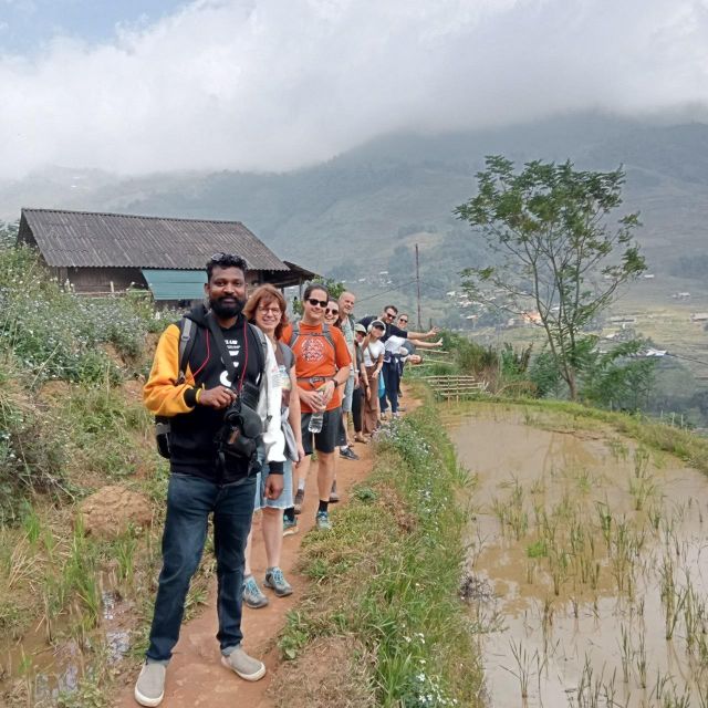 From Sapa: Guided Full-Day Trekking with Lunch and Drop-Off - From Sapa to Ý Linh Hồ: first views and first village rhythm