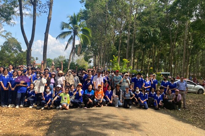 Full Day Experience to Farm and Chocolate - Café time and shopping: desserts, cacao-inspired drinks, and souvenirs