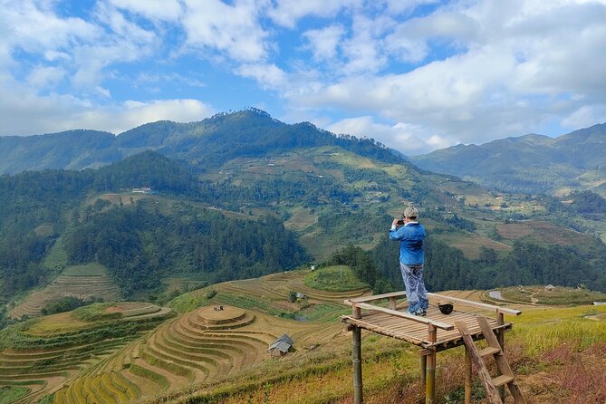 Full day motorbike Mu Cang Chai - Lunch around 12pm: how it keeps the long day comfortable