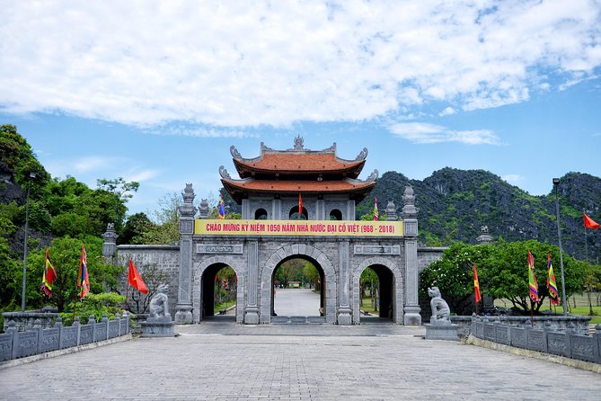 Full-Day Ninh Binh Highlights Tour from Hanoi - Bike Ride Through Limestone Fields to Bich Dong Pagoda