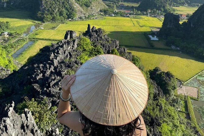 Full-Day Ninh Binh Tour from HaNoi with transfer - Entering the day: pickup near Hanoi Opera House