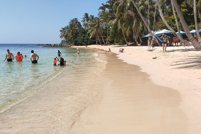 Full-Day Private Guided Tour in Phu Quoc Island with Hotel Pick Up - Sunset Town Beach and the longest cable car option