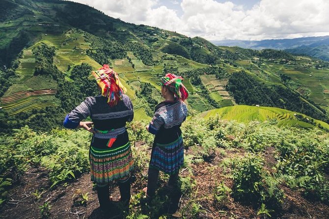 Full Day Private Trekking Mu Cang Chai - Hmong village stops, sewing, and buffalo life