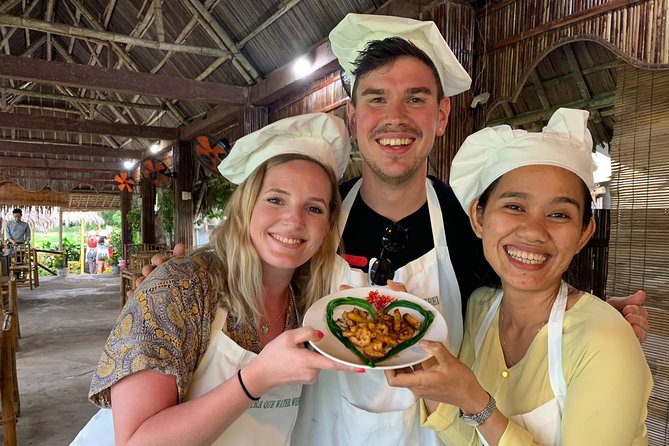 Full Experience Tour: Cooking Class & Basket Boat at Eco-Village - Tra Que Vegetable Village: Rice Fields, Farm Walks, and Real Work