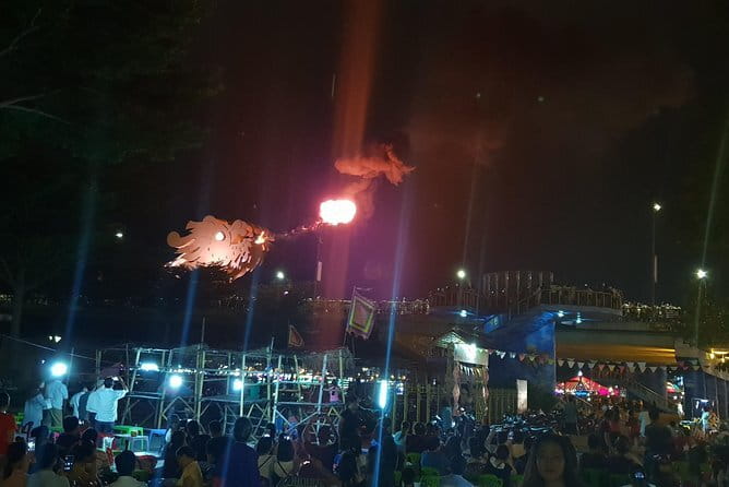 Guided Dragon Bridge Breathing Fire/Water & Da Nang city tour - Dinner, traditional music, Apsara dance, then the 9pm show