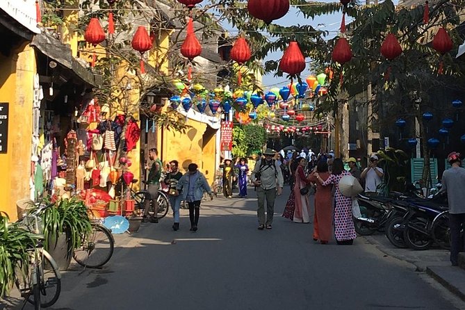 Guided Tour to Marble Mountains & Hoi An Walking Tour , Night Market, Boat Ride - Private guide quality and what makes it feel like more than a transfer