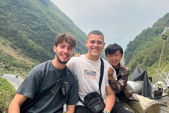 Ha Giang DIVINITY HORIZON TOUR with local easy rider 4 DAYS - Day 2: Thẩm Mã slope, Hmong King’s Palace, and Mã Pí Lèng Pass