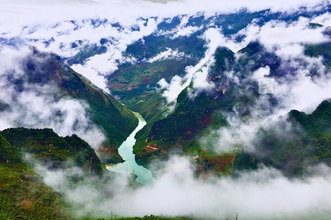 Ha Giang Loop 2D/1N Private Room + Free Dorm Hotel 1N before tour - Day 1: From Ha Giang City to Quan Ba Heaven Gate and Dong Van