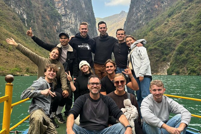 Ha Giang Loop 3 days Small group- From Ha Noi - Day 2: Ma Pi Leng Pass, Nho Que River Viewpoints, and the Boat Trip