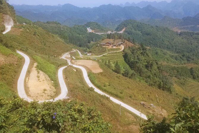 Ha Giang loop 3 or 4 Days, Small Group Tour (within easy riders) - Day 2: Ma Pi Leng Pass, the big viewpoint day
