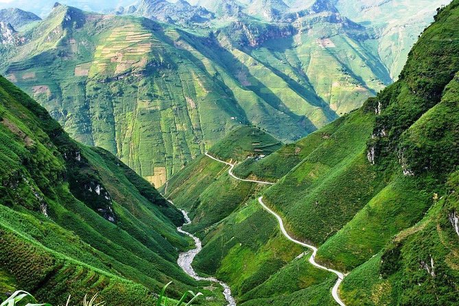 Ha Giang Loop Private Motobike Tour - 4 Days and 3 Nights! - Day 2: Lung Phin Rock Mountain, Nho Que River Boat Time, and Ma Pi Leng Views