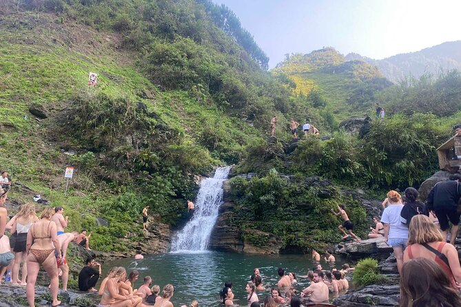 Ha Giang Loop Tour 4 Days 3 Nights with Ha Giang Vision Tour - Day 1 from Ha Giang arrival to Yen Minh: Bắc Sum, Heaven Gate, and hemp weaving