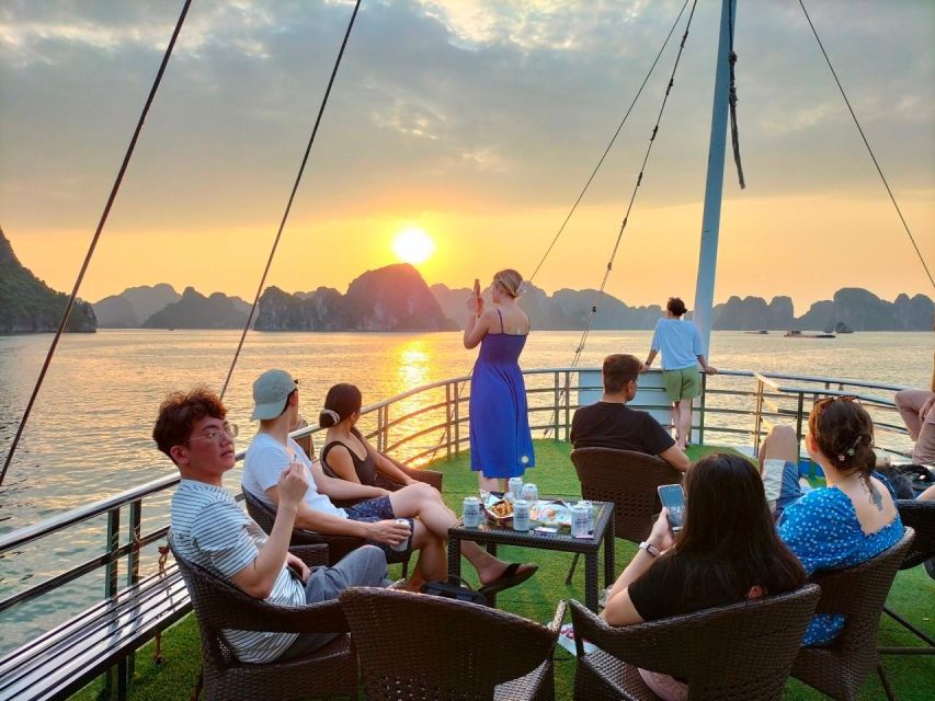 Ha Long: Afternoon Cruise with Lunch, Kayaking, and Swimming - Key things to know before you go