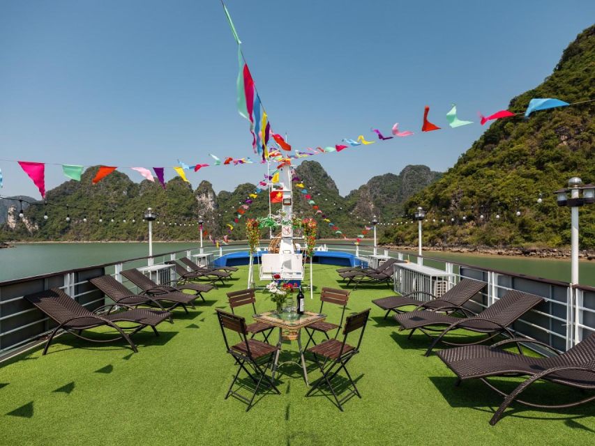Ha Long: Afternoon Cruise with Lunch, Kayaking, and Swimming - The return ride at sunset lighting, plus a chance to compare notes