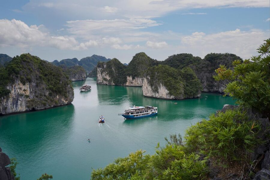 Ha Long Bay: 2-Day Tour with La Pandora Boutique Cruise - Guides and crew: why names keep showing up
