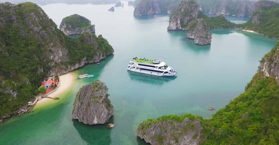 Ha Long Bay 8 hours daily tour on LA CASTA DAILY CRUISE - The starting point you should plan around