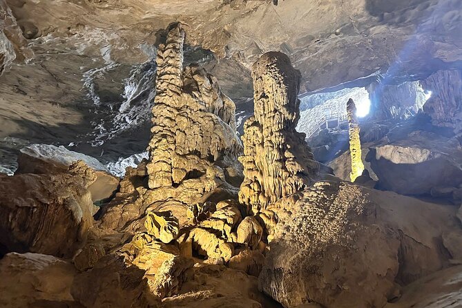 Ha Long Bay Cruise Day Tour - Cave, Kayaking, Swimming & Lunch - How crowds, garbage, and timing affect your day (and what to do)